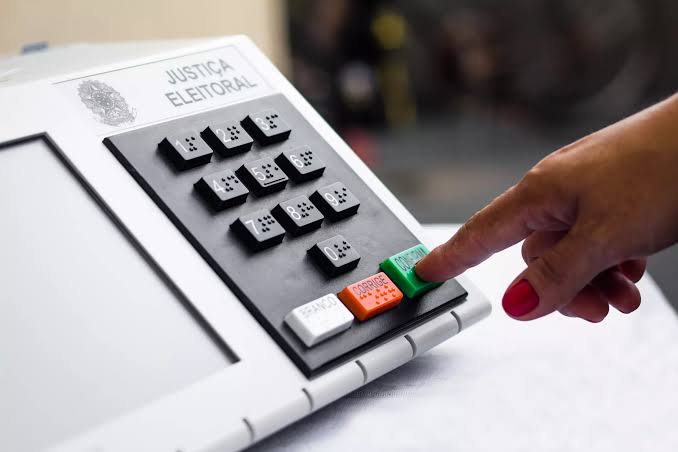 TRE-RJ barra 15 candidaturas por suspeitas de ligação com organizações criminosas